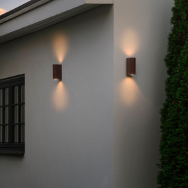 Nordlux Dion Double udendørs væglampe, rustfarvet