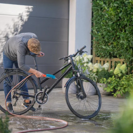 Gardena Cleansystem sykkelbørste, vanntilkobling, justerbar vannmengde
