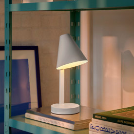 Nordlux Wilmer bordlampe med USB, hvid