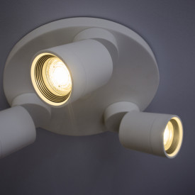 Ledvance GU10 spotpære, 2700K, 3,7W