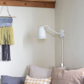 Superliving Dynamo vegglampe, hvit