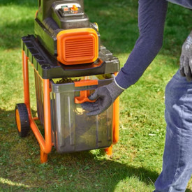 BLACK & DECKER 2800w kompostkværn på 45 L BEGAS5800-QS