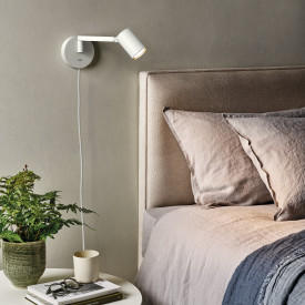 Astro Ascoli Swing væglampe, hvid