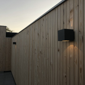 Scan Products Esta utendørs vegglampe, sort