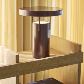 Hübsch BringMe uppladningsbar bordslampa, röd
