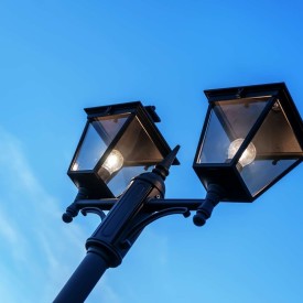 Norlys London 483 stolpelampe, LED max 3x9W, E27, IP54, sort