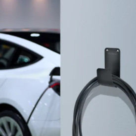 Deltaco holder til ladekabel, sort