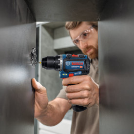 Bosch bore-/skruemaskine GSR 12V-32, 2 x 12 V/2,0 Ah, i taske
