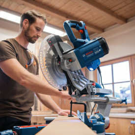 Bosch kap-/geringssav GCM 305-254 D