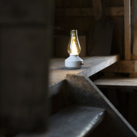 Konstsmide genopladelig "olie"lampe, hvid