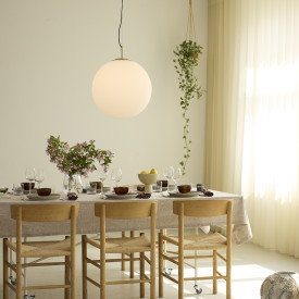 Nielsen Light Nora cafépendel, opal/mässing, Ø50 cm