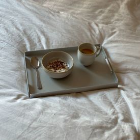 Aloop X medium bakke, 28x40,5 cm, mat aluminium