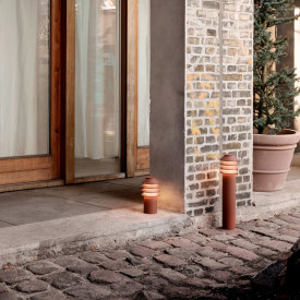 Louis Poulsen Bysted Garden havelampe, 2700K, spyd, corten, høj