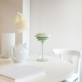 Dyberg Larsen Sixteen bordlampe, grøn