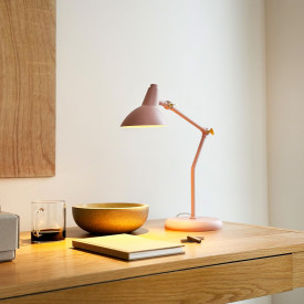 Dyberg Larsen Vela bordlampe, lyserød