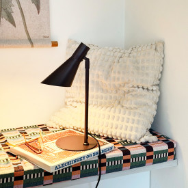 Dyberg Larsen DL12 mini bordlampe, brun