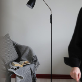 Markslöjd Patro gulvlampe, sort