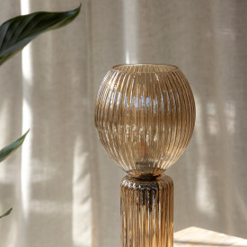 Markslöjd Toulipa bordlampe