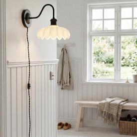 Aneta Lighting Sofia væglampe, sort