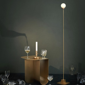 Northern Snowball gulvlampe, messing