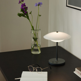 Halo Design Baroni genopladelig bordlampe, antracit