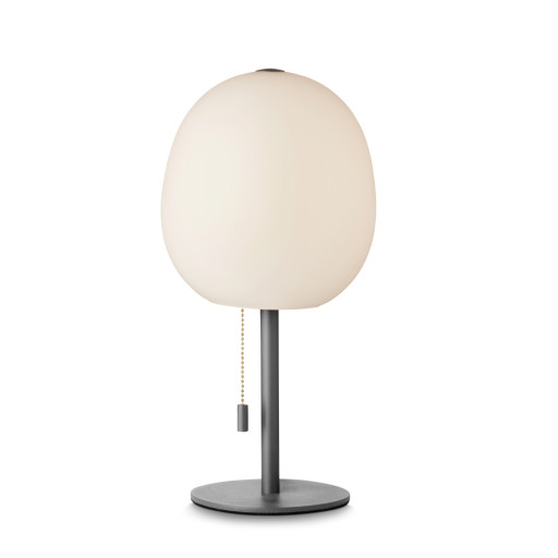 Wrong, Bordlampe, Opal glas, E27, 40W by Halo Design (D: 16 cm. x H: 32 cm., Opal)