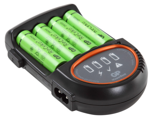 GP H500 Batterioplader med 4xAA batterier