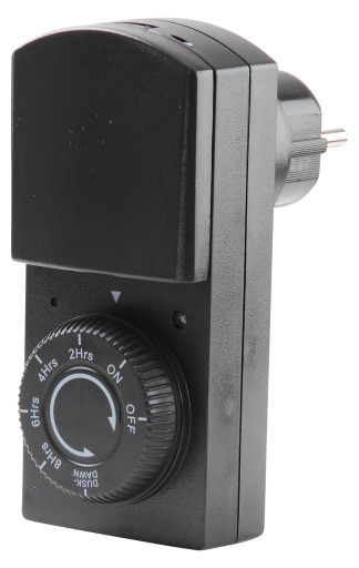 Plug-in timer med skumringsrelæ
