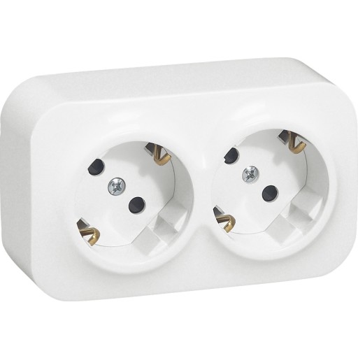 LEGRAND Forix indendørs dobbelt stikkontakt SCHUKO standard med pille sikring, 16A 2 x 2P+jord . Komplet i udvendigt underlag, Hvid.