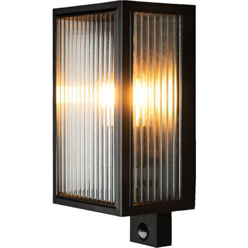 Konstsmide Capri v&auml;gglampa utomhus med sensor