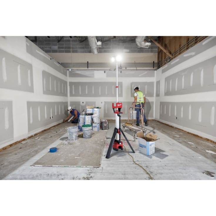 Milwaukee M18 HOSALC-0 LED arbejdslampe på stativ, 6000 lumen, u. batteri