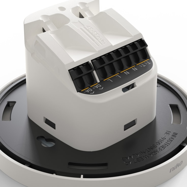 Tilstedeværelsessensor P47LR DALI-2 master 32–37m SnapFit-plan.