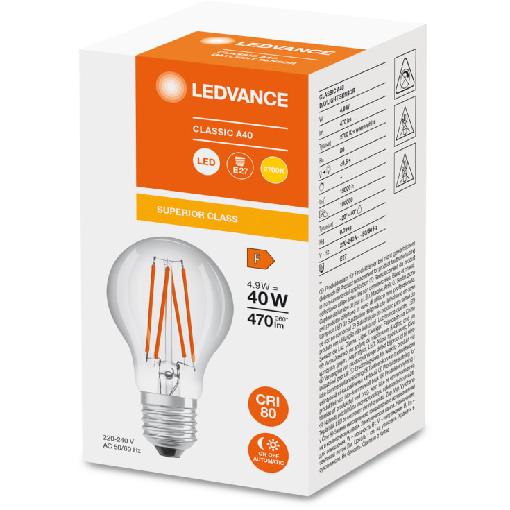 Ledvance E27 standardpære med skumringssensor, 2700K, 4,9W