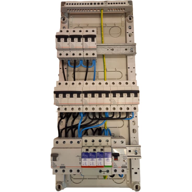 Færdigmonteret gruppetavle, LLK3 01.3040 D02