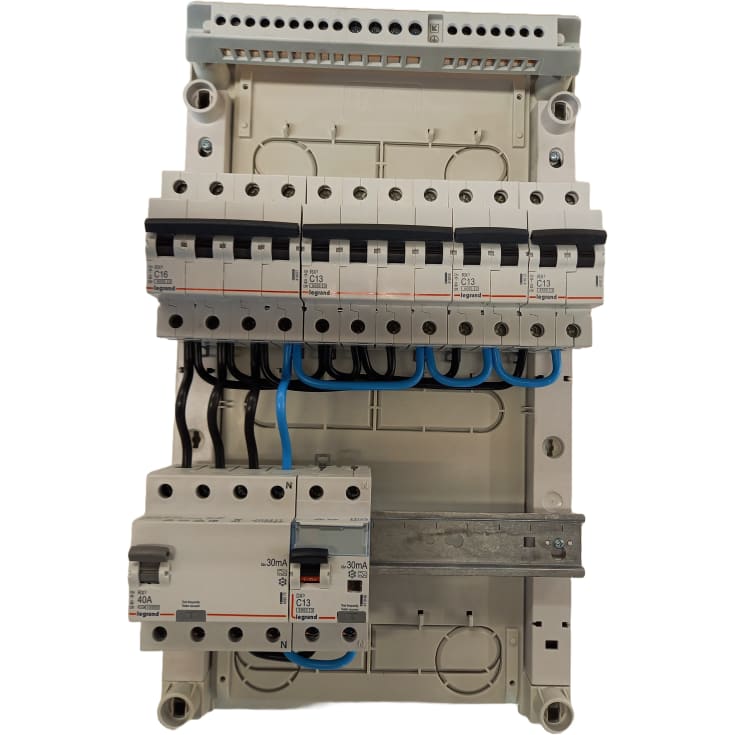 Færdigmonteret gruppetavle, LLK2 01.1120