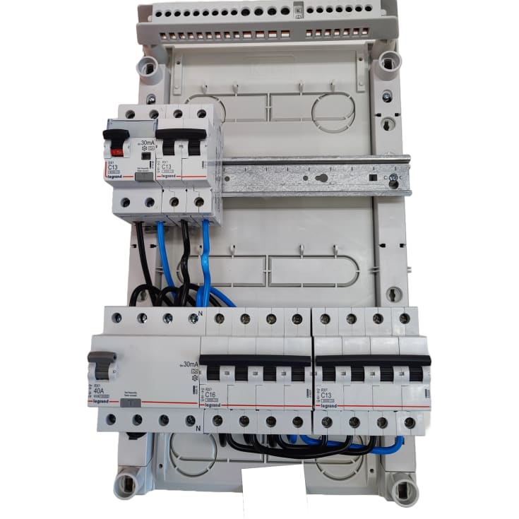 Færdigmonteret gruppetavle, LLK2 01.1110