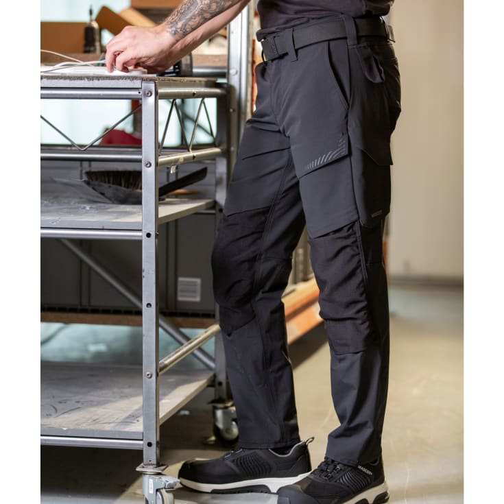 Mascot Customized arbejdsbukser med stretch, sort, str. 82C66