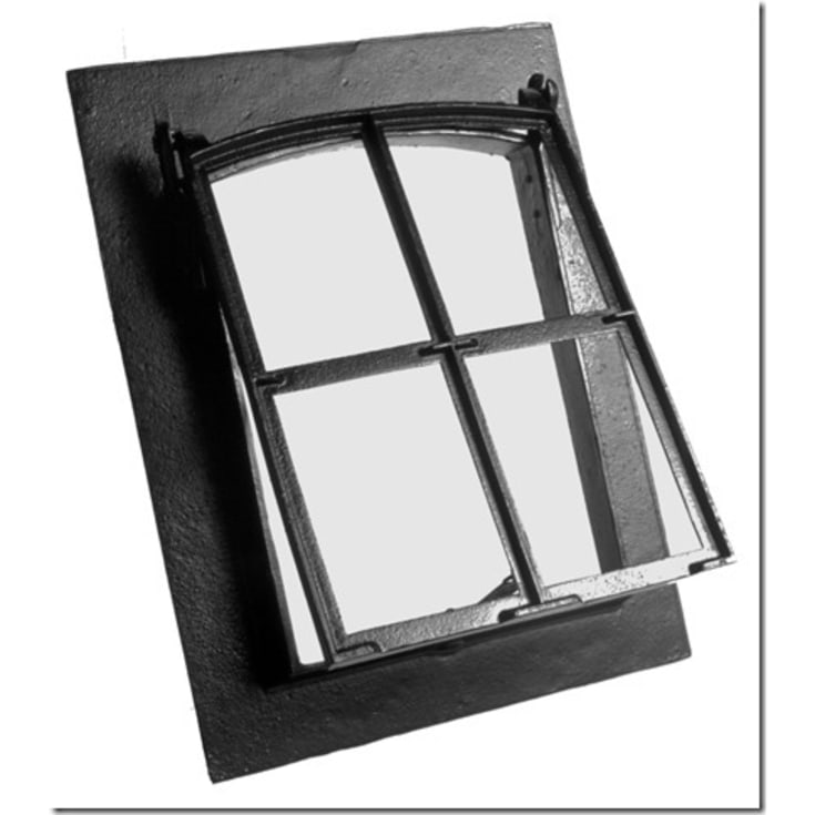 4 stens vindue i støbejern uden glas.