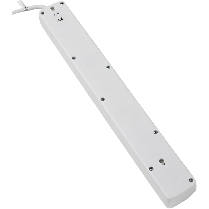 8-stikkontakt M/J med 5 meter kabel hvit