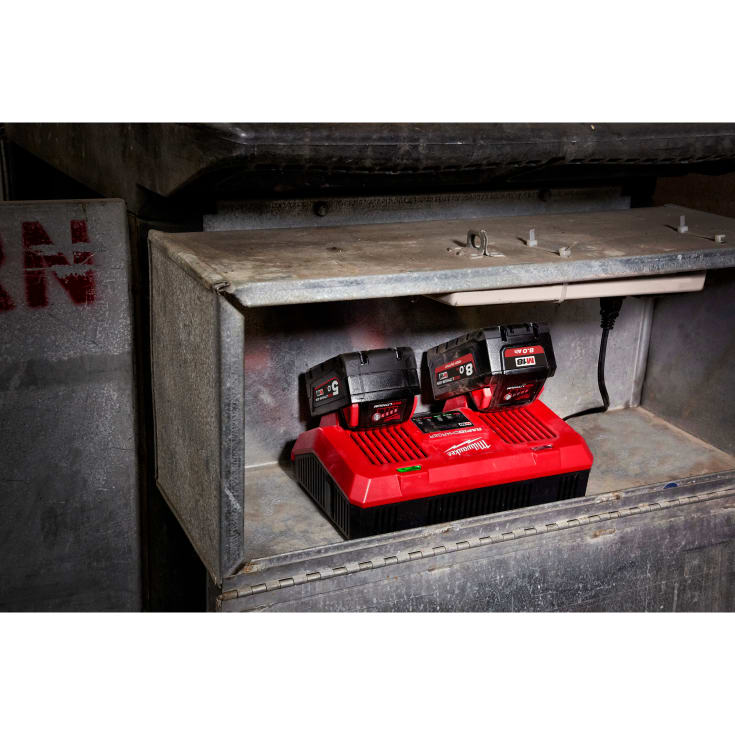 Milwaukee M18 DFC lader, uten batteri