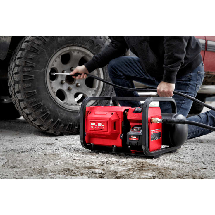 Milwaukee M18 Fuel FAC kompressor, uten batteri