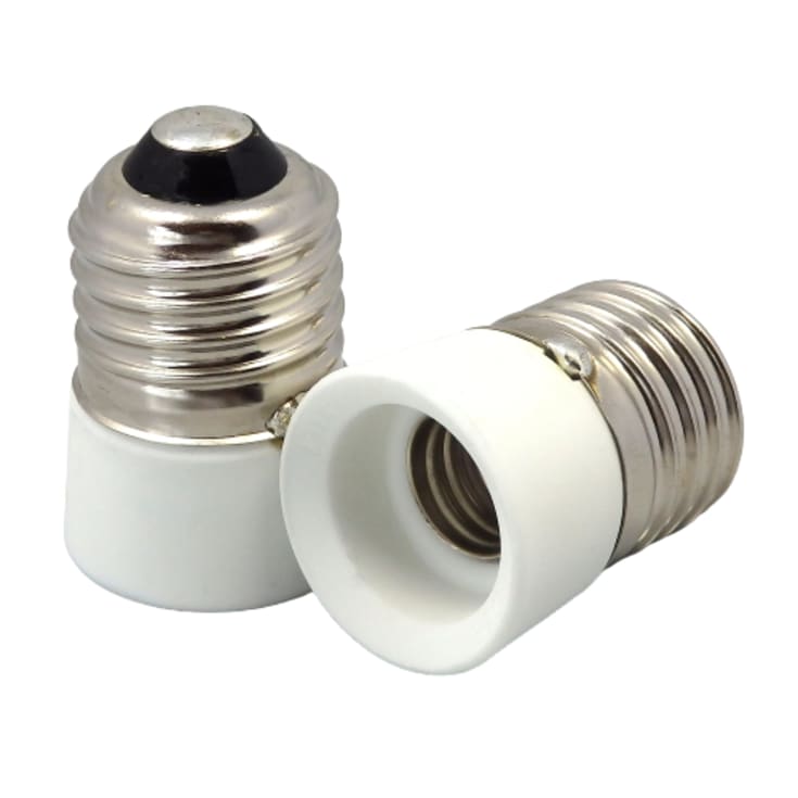Adapter för uttag E27-E14