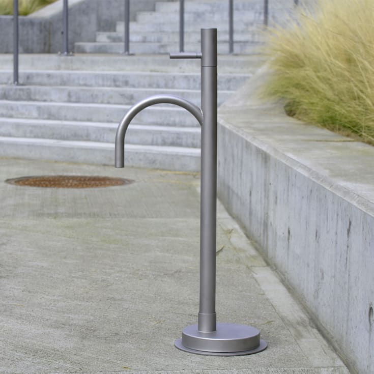 2 st Frostline Classic vattenpost, 79,5 cm, rostfritt stål