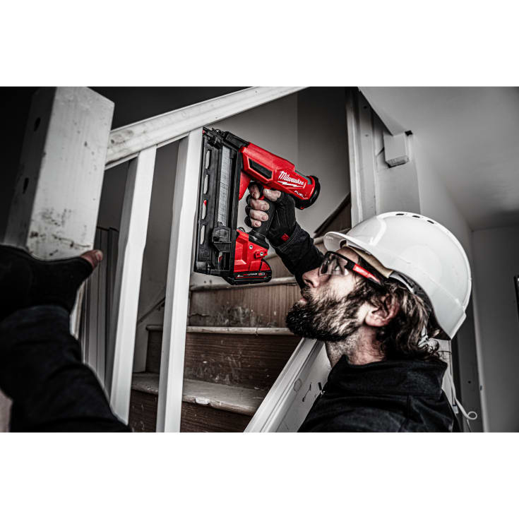 Milwaukee M18 Fuel FN16GA dykkerpistol, uten batteri