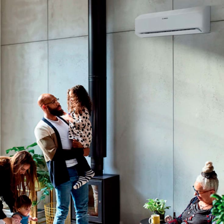 Bosch Climate 6101i-SET 50 HE luft til luft varmepumpesæt, 5 kW