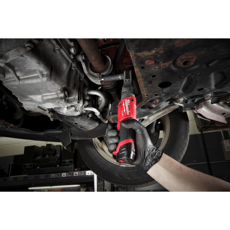Milwaukee M12 Fuel Kompact 3/8" skralle, uten batteri