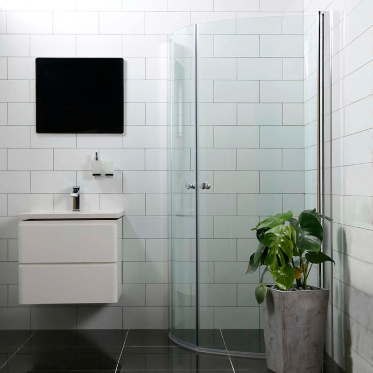 Bathlife dusjhjørne 70x70 cm, klart glass, satin profil