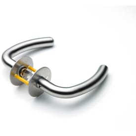 Randi 7062 Line18 dörrhandtag, K-form, borstat rostfritt stål