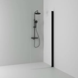 Svedbergs Skoga dusjvegg rett, 87 cm, frostet glass, sort matt profil