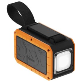 Xtorm utomhuspowerbank med ficklampa, 40 000 mAh, 100 W